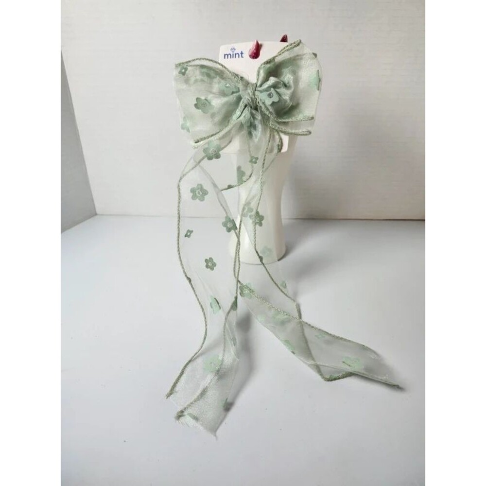 Braid in bow